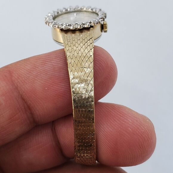 Hamilton Saville VTG 1970\'s Women\'s Wristwatch 17MM Case 5.5\
